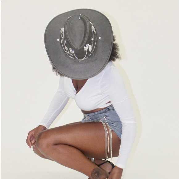 Glam Cowgirl Hat - Picture 3 of 4
